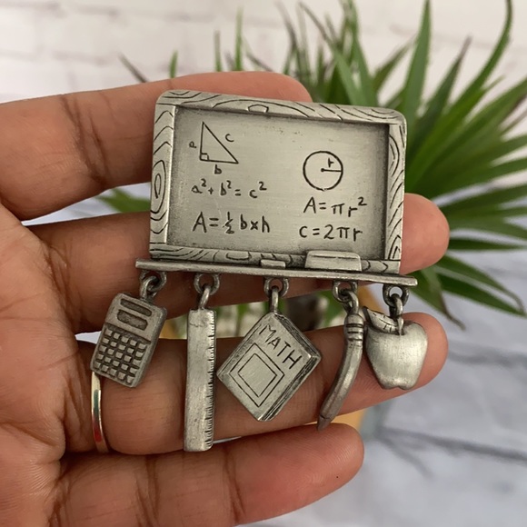 Vintage school board math brooch - Picture 4 of 6